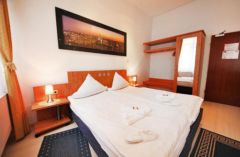 City Hotel Storch Cologne Extérieur photo