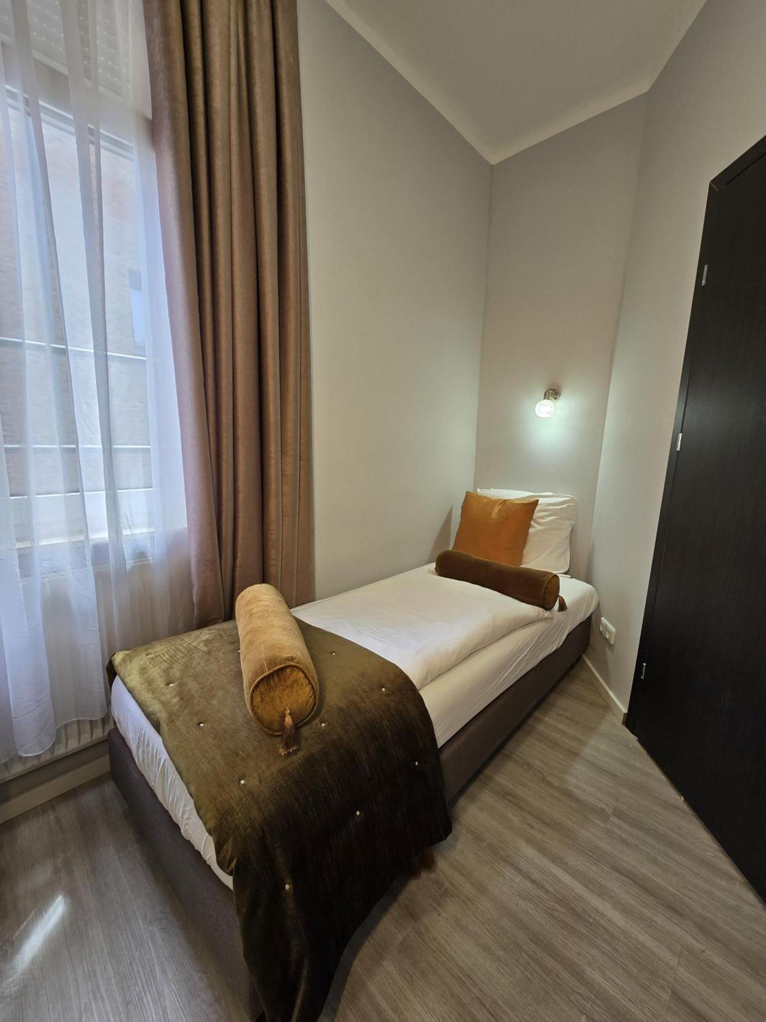 City Hotel Storch Cologne Extérieur photo